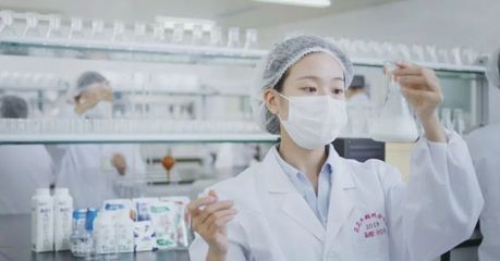 荣膺乳业三大金奖，花花牛以产业融合引领奶业高质量发展新篇章